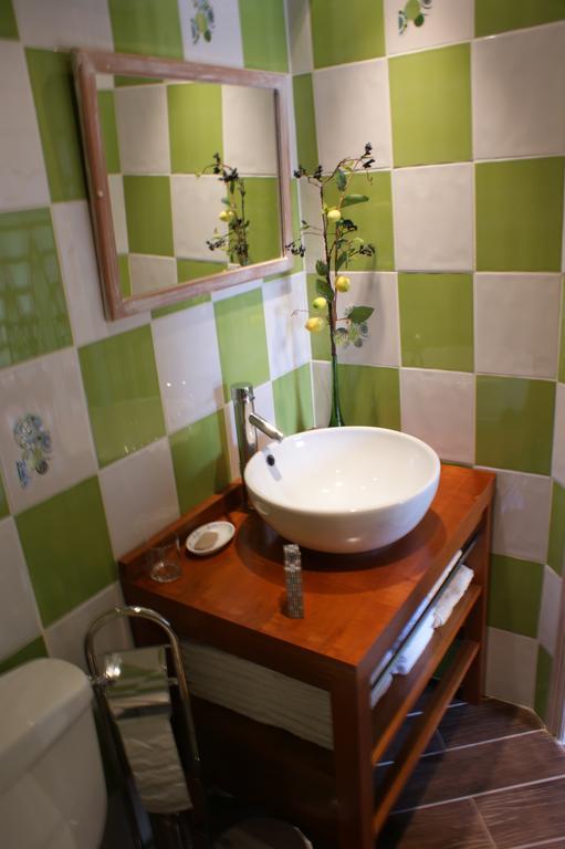 Maison D'Hotes Du Vert Vallon Theize Room photo